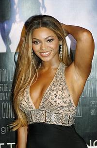 Beyonce Knowles hot on and off stage