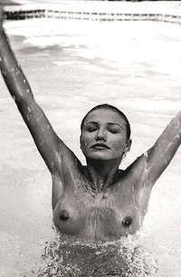 Cameron Diaz Long Beautiful Legs