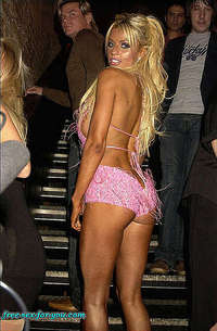 Katie Price is one foxy blonde