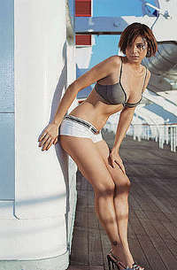 Catherine Bell sure can stun a man