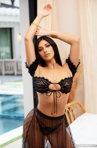 Kassie Wallis In Sexy And Hot Black Lingerie