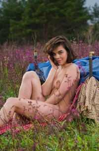 Paradise Nude Dakota A Outdoors