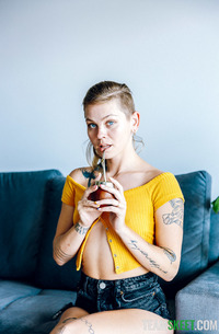 SammmNextDoor In Show Me Around