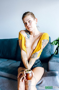 SammmNextDoor In Show Me Around