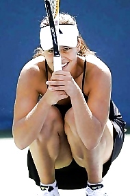 Ana Ivanovic knows how to hold a racket