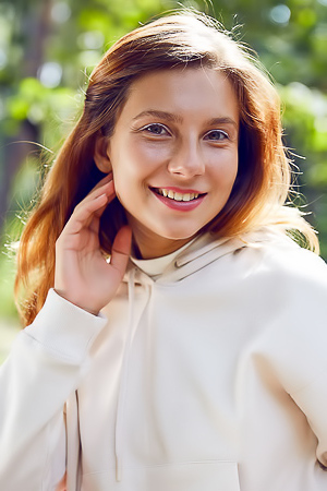 Belka Her Gorgeous Big Breasts Jiggling In The Sunshine