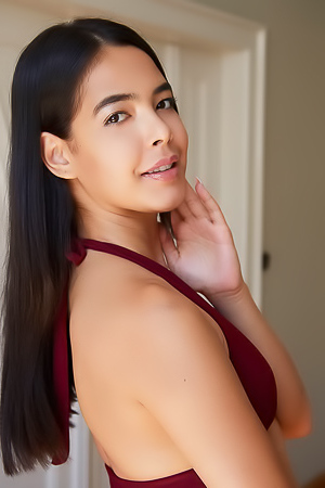 Kubera Fortuna Sultry Latina Brunette Isn’t Wearing Any Lingerie