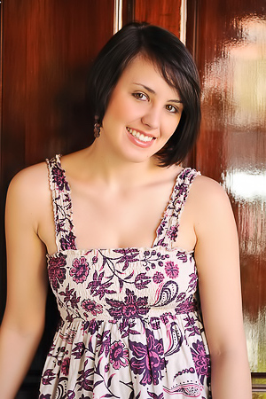 Brunette Teen Zeba Showing Pussy In Public