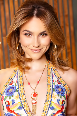 Ophelia Fae Beautiful Babe With Vagina And Butthole Shots