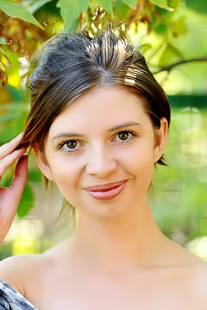 Simona Enjoying To Show Her Naked Body