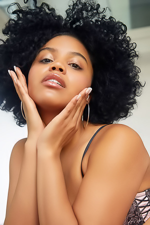 Selva Lapiedra Her Curvy Bubble Butt Gets The Appreciation It Deserves