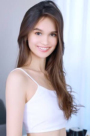 Anastasia Bella Exposing Her Plump-lipped Pussy