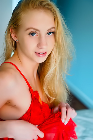 Alice Blue Kicking Her Long Legs High And Wide