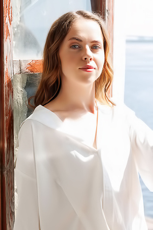 Margot Ferns Brunette Allure Unveiled On A Naked Sightseeing Adventure