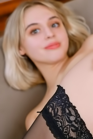Mollys Curves Curve with Lingerie Longing